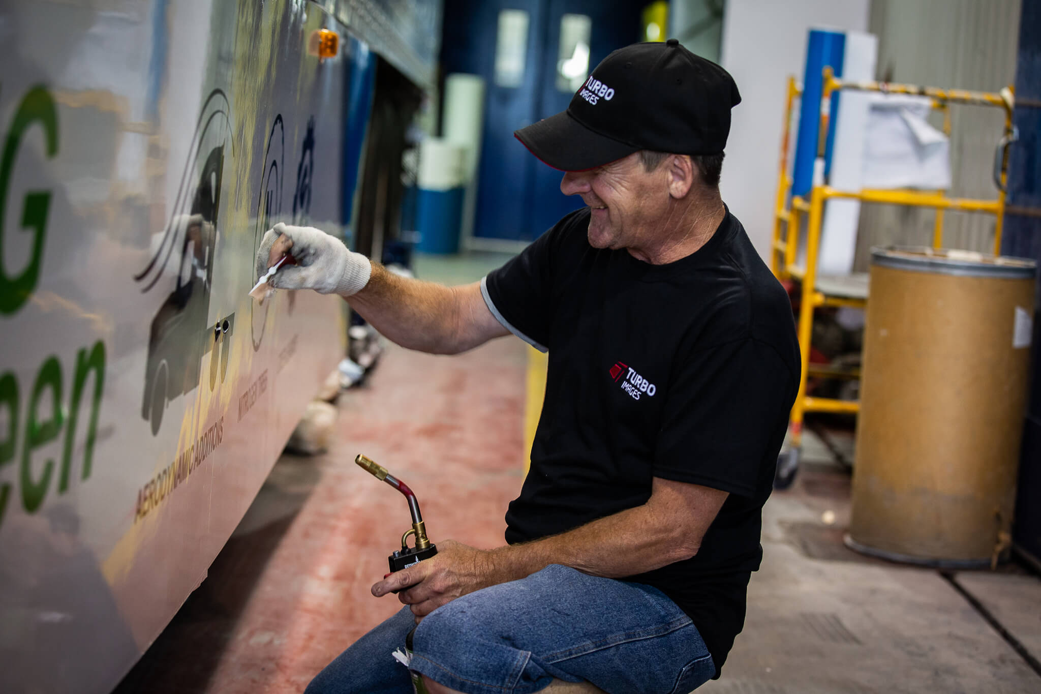 Vehicle graphics: Installation around the nation!